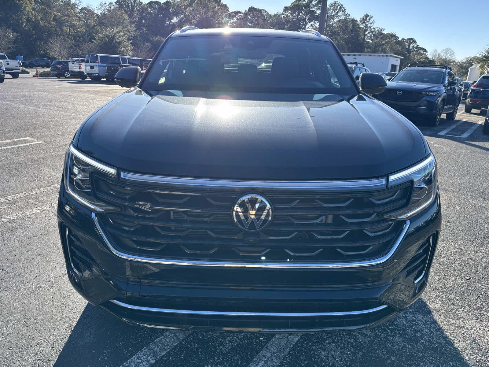 2026 Volkswagen Atlas Cross Sport 2.0T SEL Premium R-Line