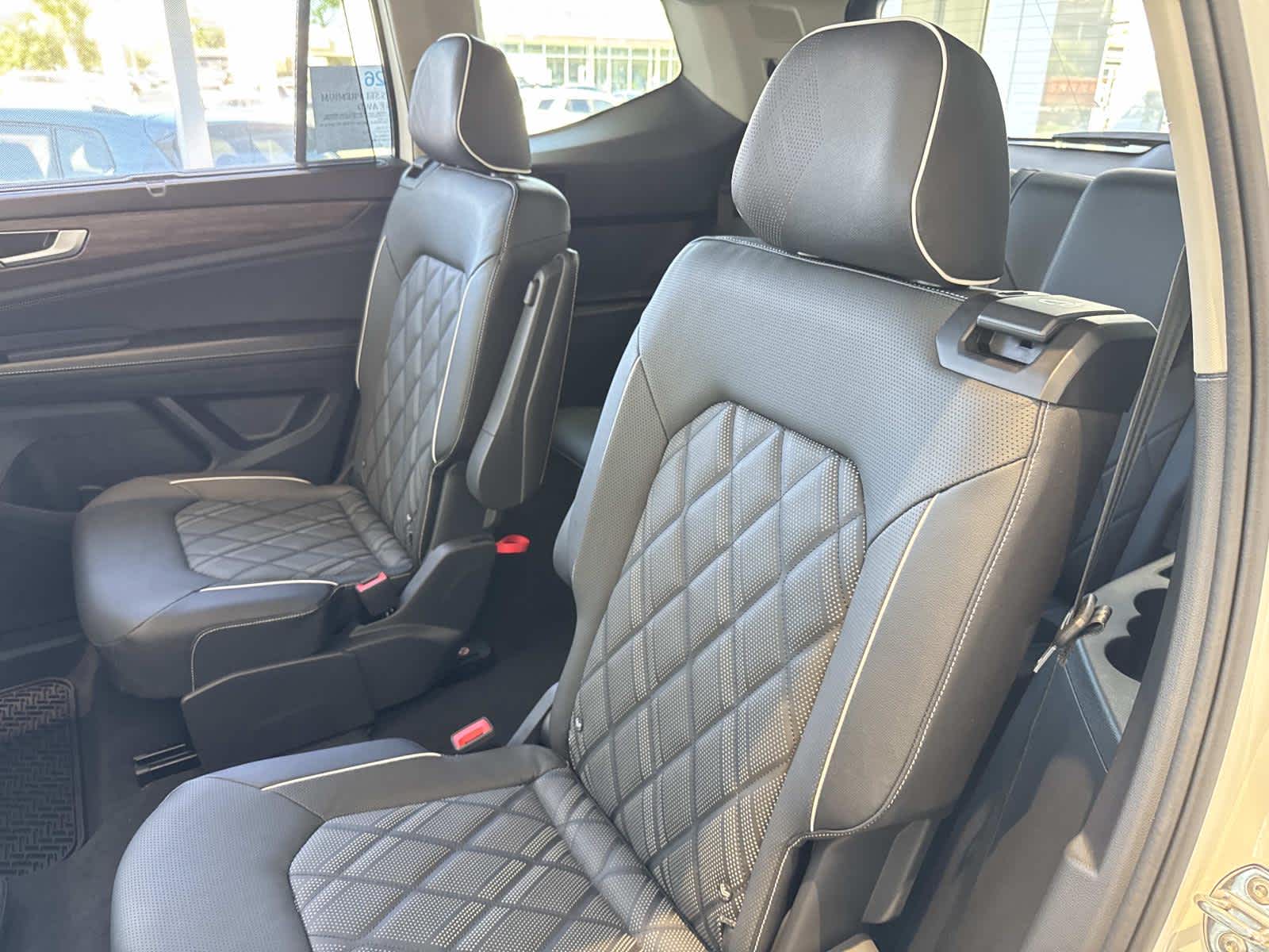 2026 Volkswagen Atlas 2.0T SEL Premium R-Line