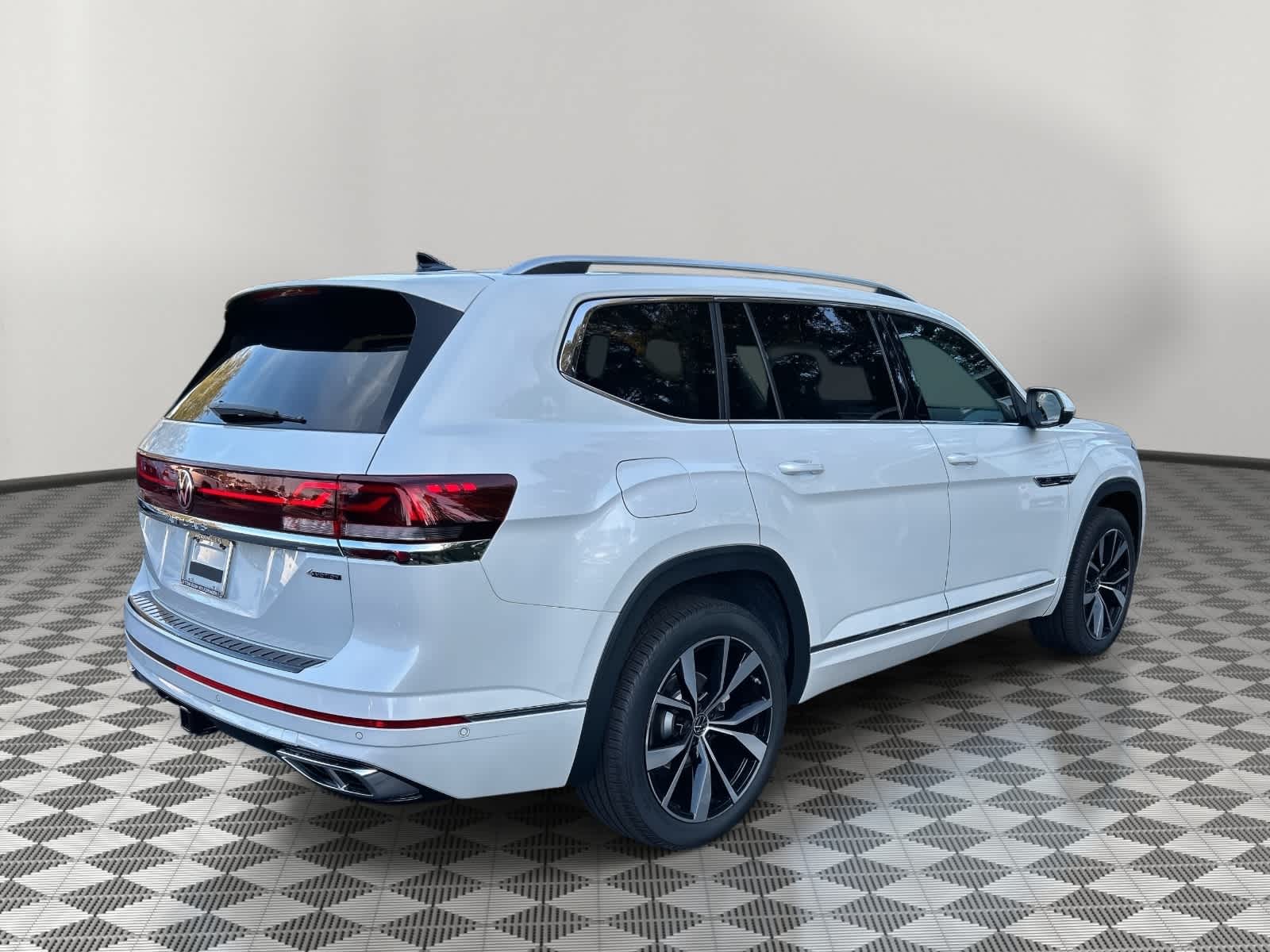 2026 Volkswagen Atlas 2.0T SEL Premium R-Line