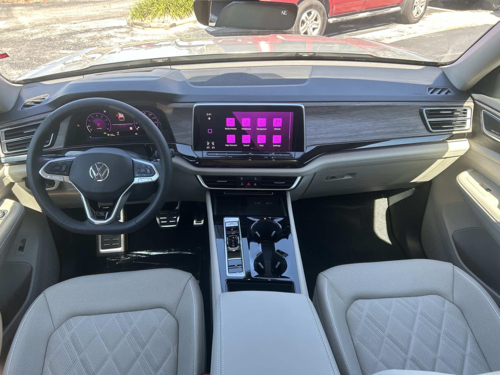 2026 Volkswagen Atlas 2.0T SEL Premium R-Line