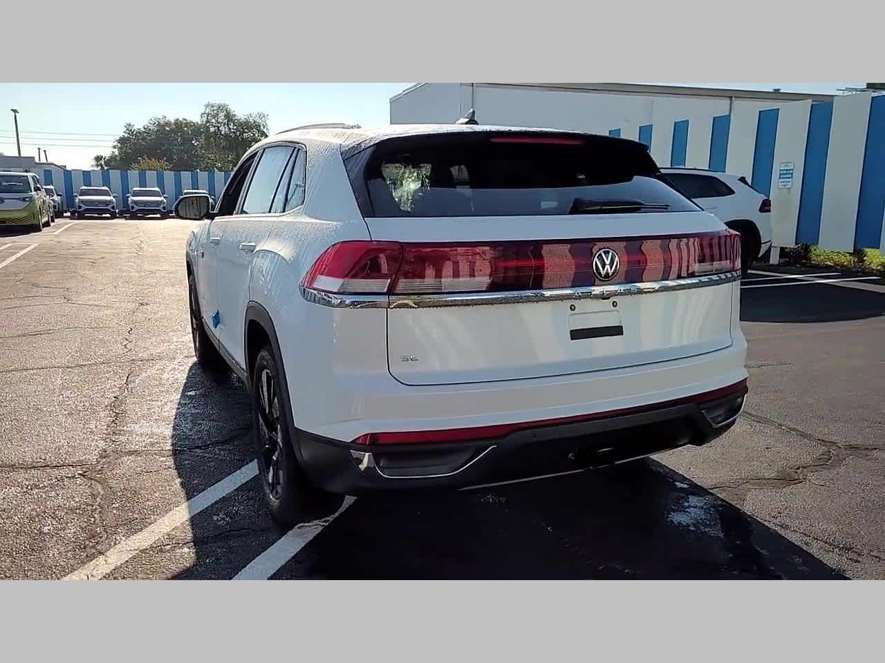 2026 Volkswagen Atlas Cross Sport 2.0T SE w/Technology