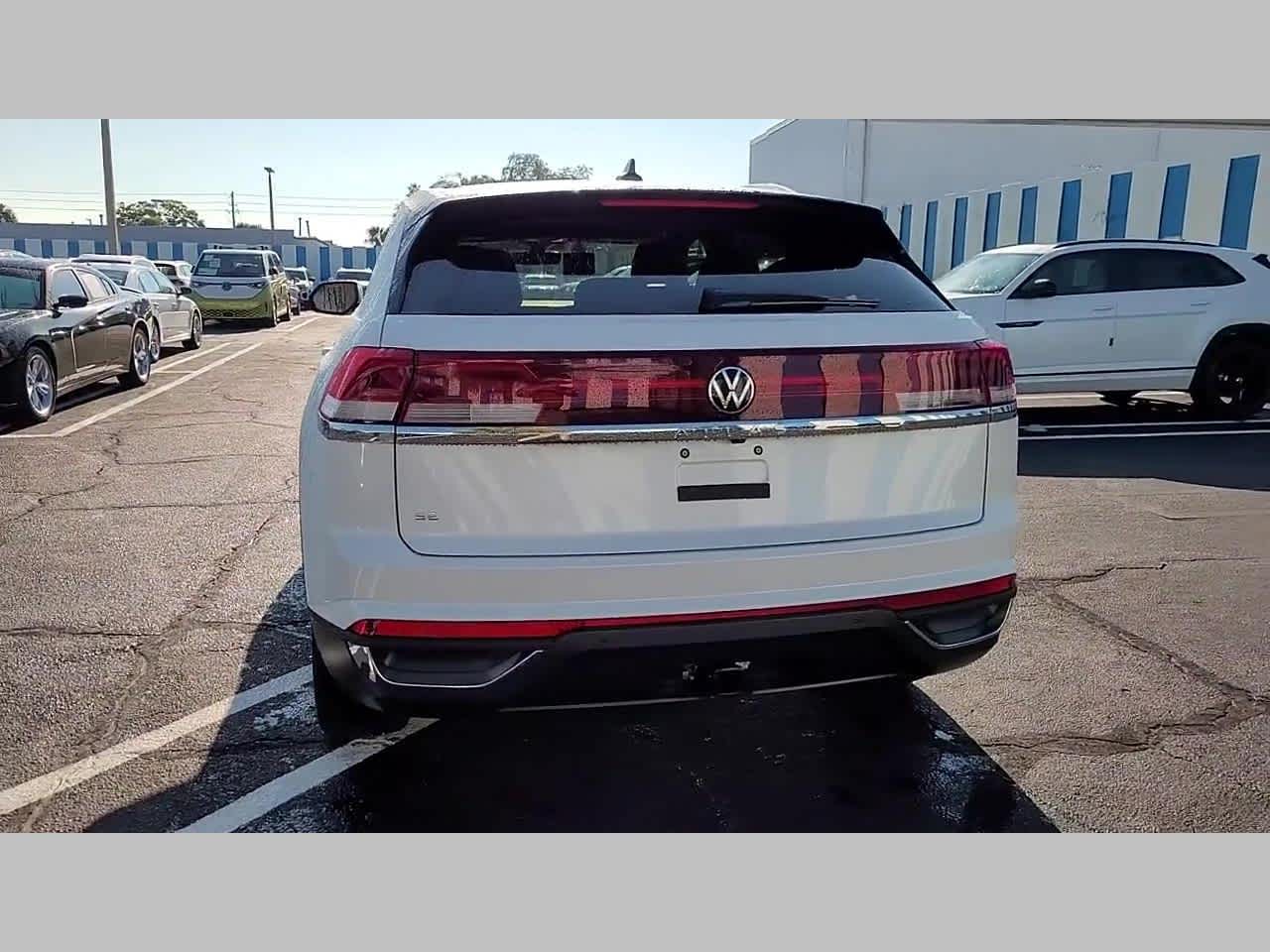 2026 Volkswagen Atlas Cross Sport 2.0T SE w/Technology