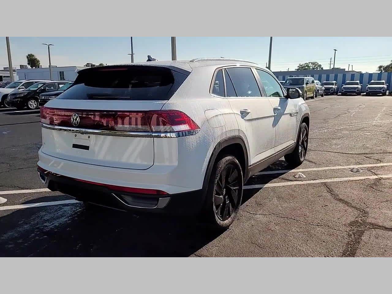 2026 Volkswagen Atlas Cross Sport 2.0T SE w/Technology