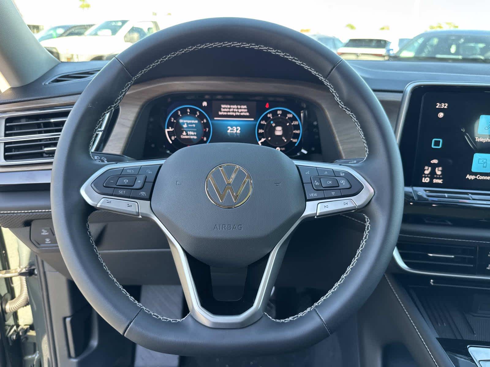 2026 Volkswagen Atlas 2.0T SE w/Technology