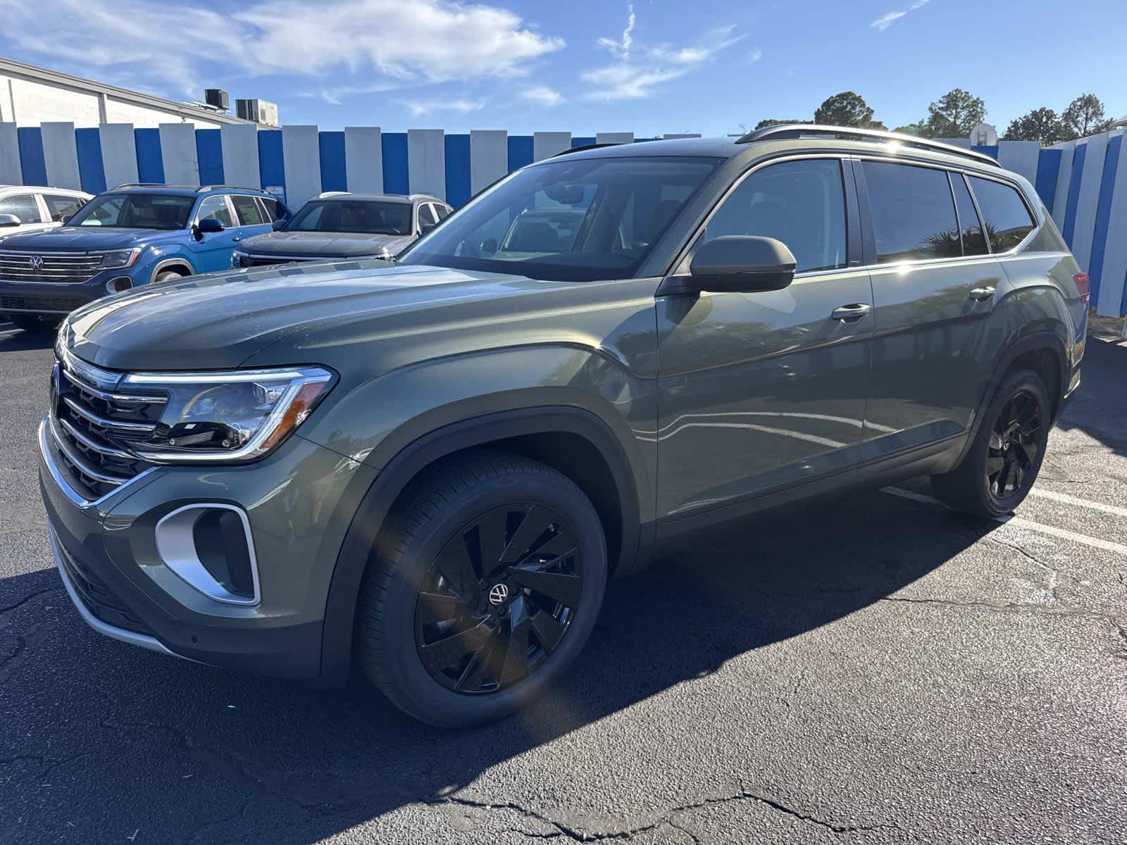 2026 Volkswagen Atlas 2.0T SE w/Technology