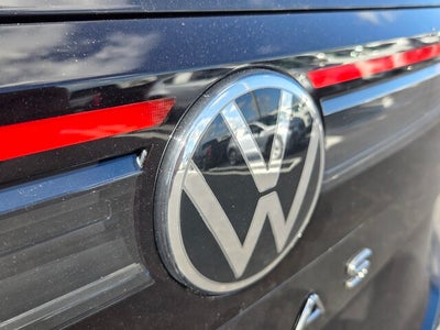 2027 Volkswagen Atlas SE w/Technology