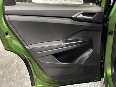 2026 Volkswagen Taos SE Black