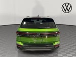 2026 Volkswagen Taos SE Black