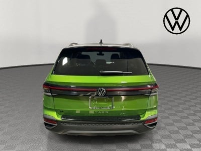 2026 Volkswagen Taos SE Black