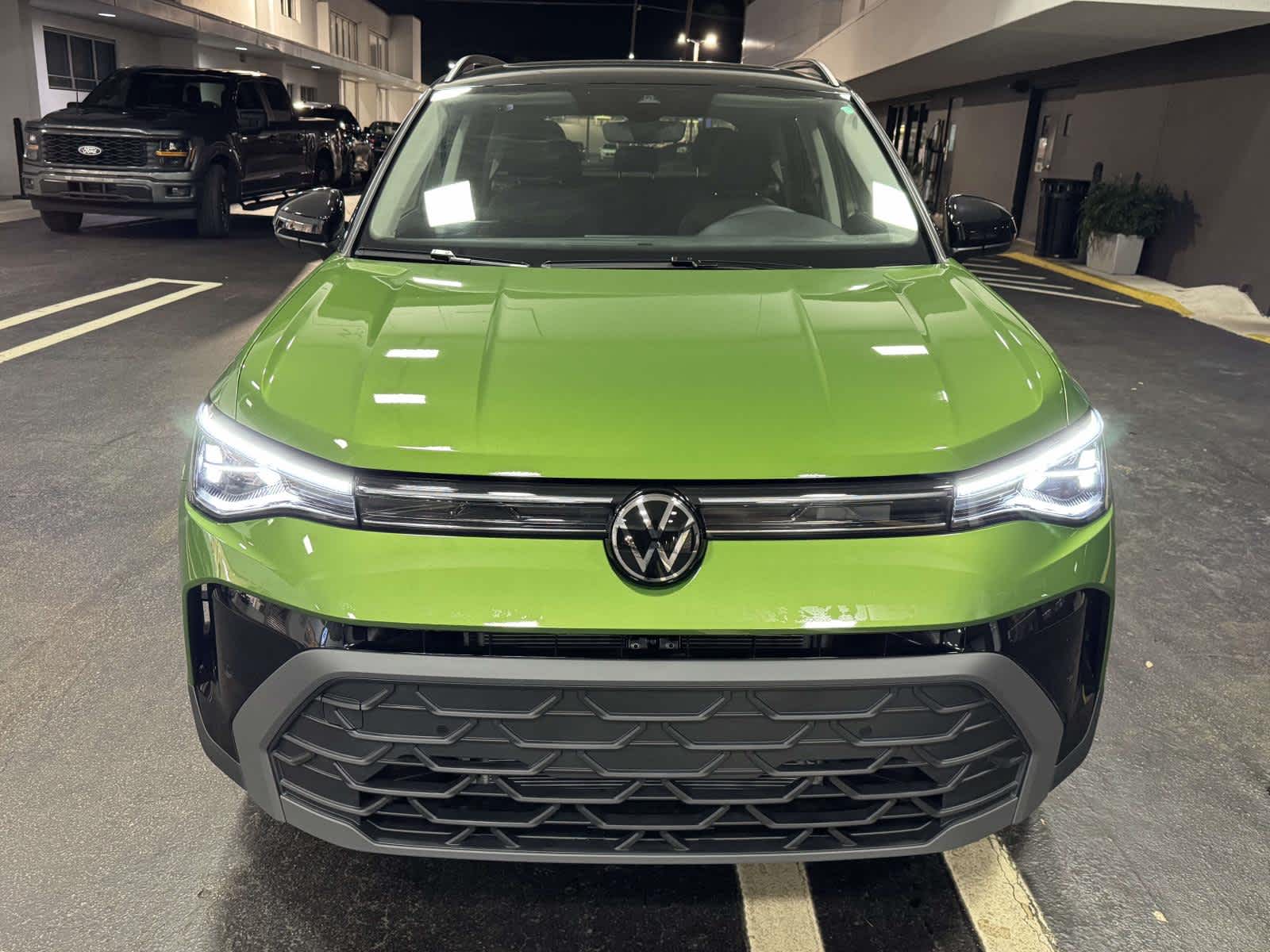 2026 Volkswagen Taos SE Black