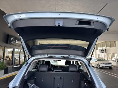 2026 Volkswagen Taos SE Black