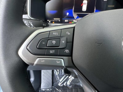 2026 Volkswagen Taos SE Black