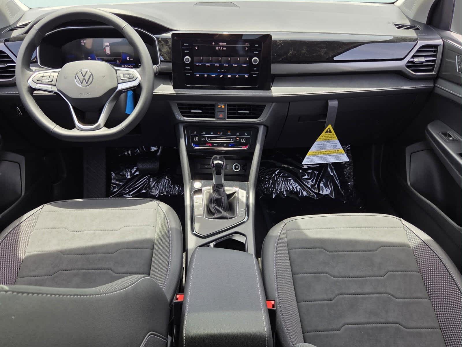 2026 Volkswagen Taos SE Black