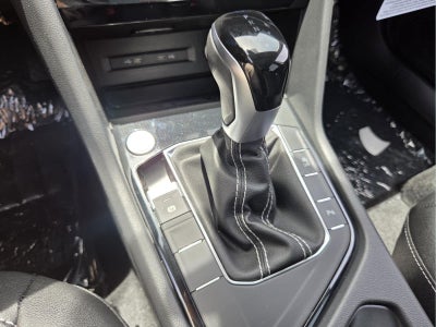 2026 Volkswagen Taos SE Black