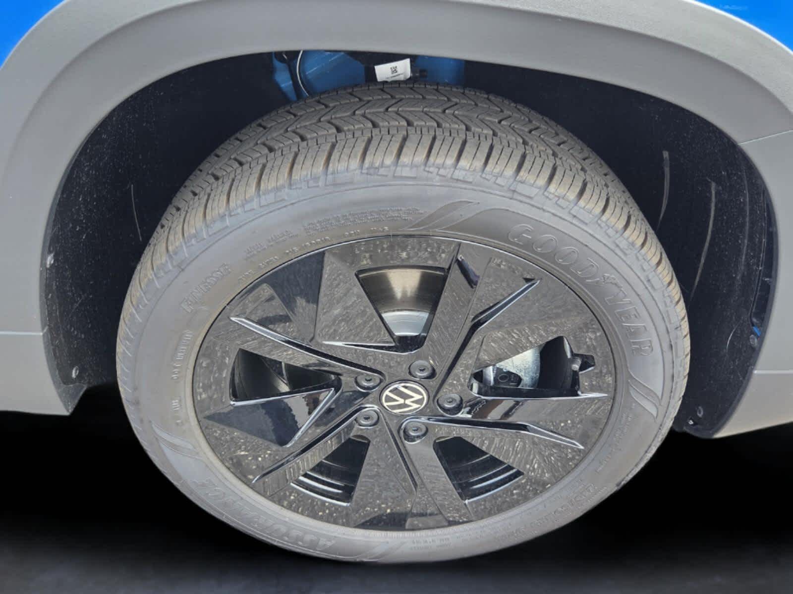2026 Volkswagen Taos SE Black