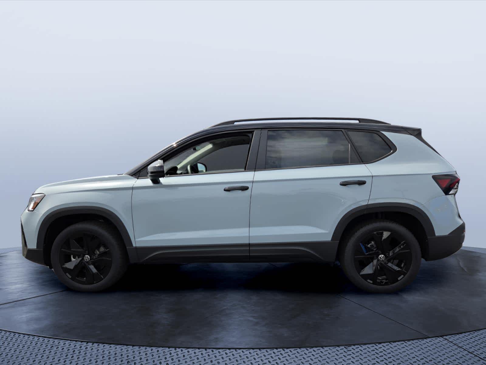 2026 Volkswagen Taos SE Black
