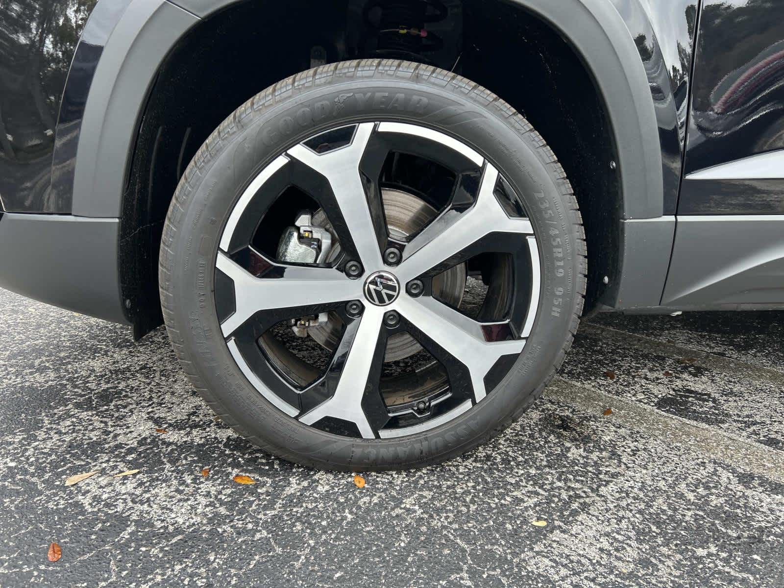 2026 Volkswagen Taos SEL