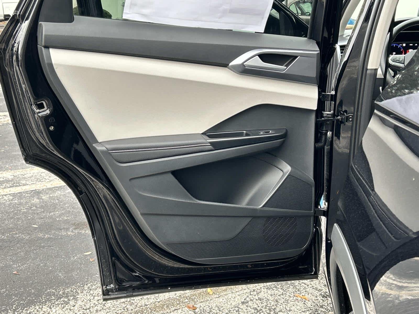 2026 Volkswagen Taos SEL