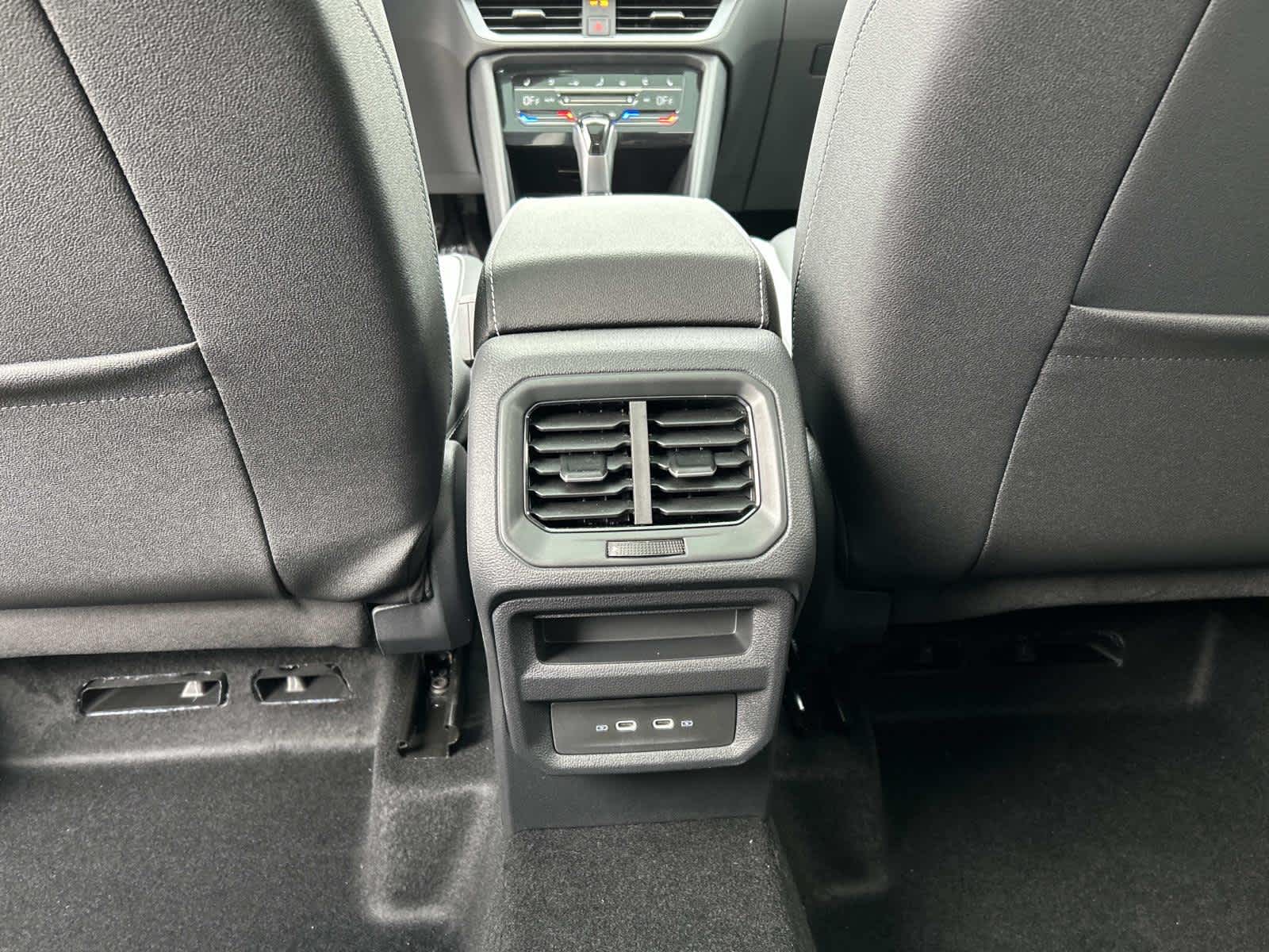 2026 Volkswagen Taos SEL