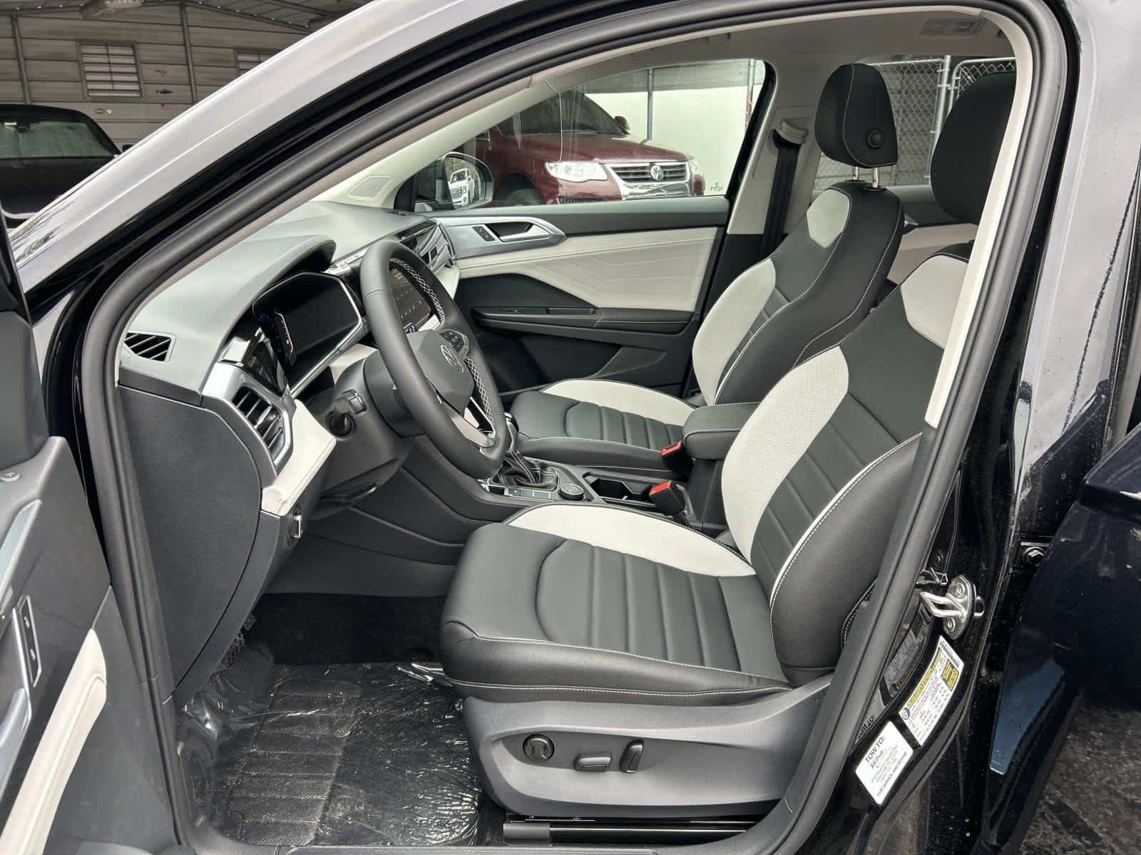 2026 Volkswagen Taos SEL