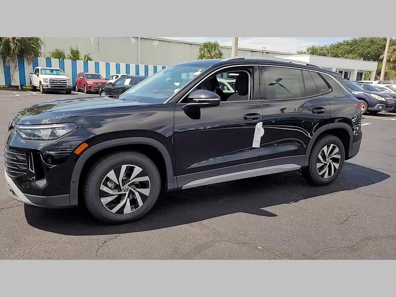 2025 Volkswagen Tiguan S