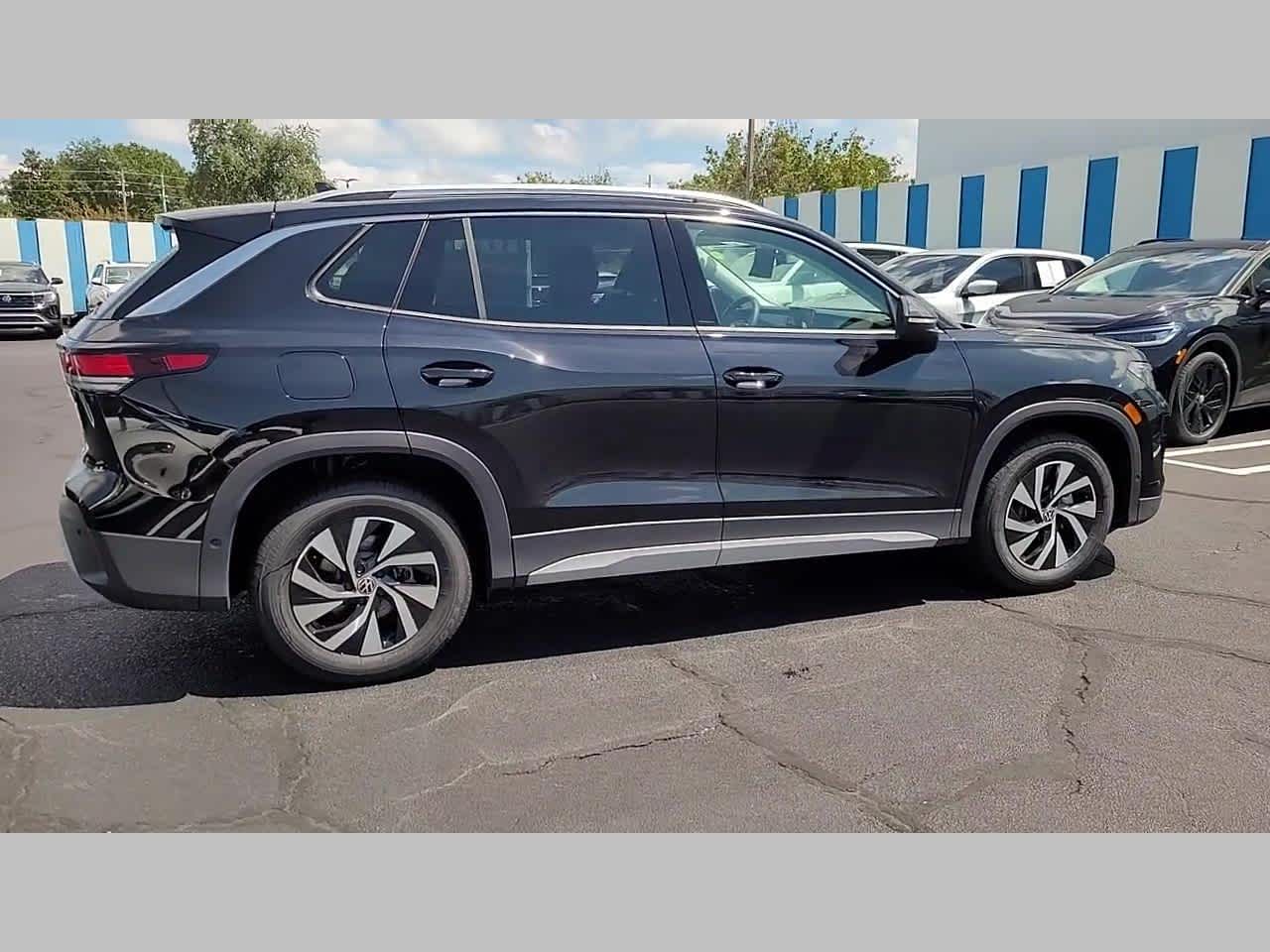 2025 Volkswagen Tiguan S