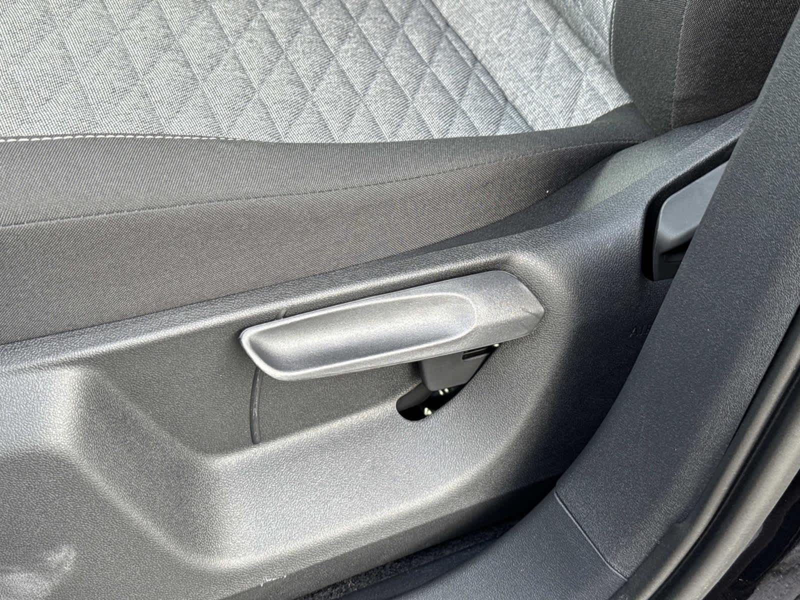 2025 Volkswagen Tiguan S