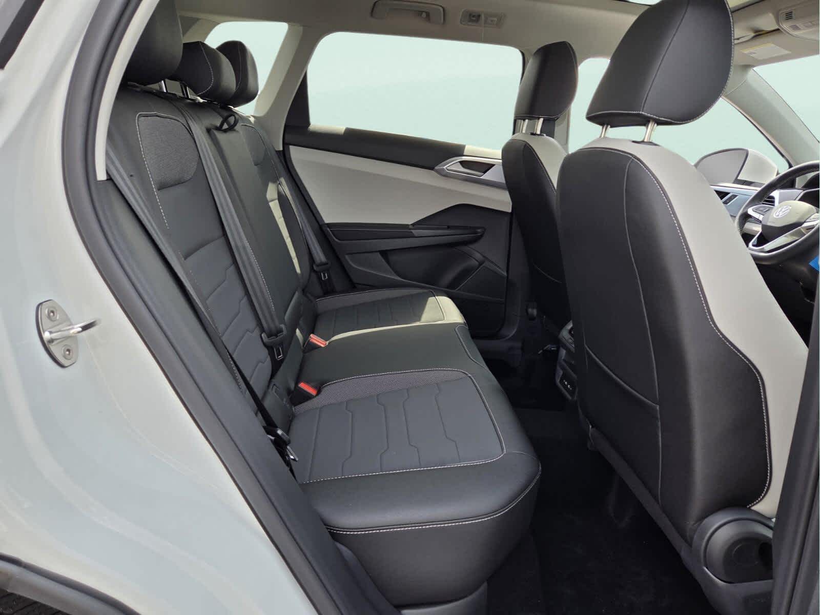 2026 Volkswagen Taos SE