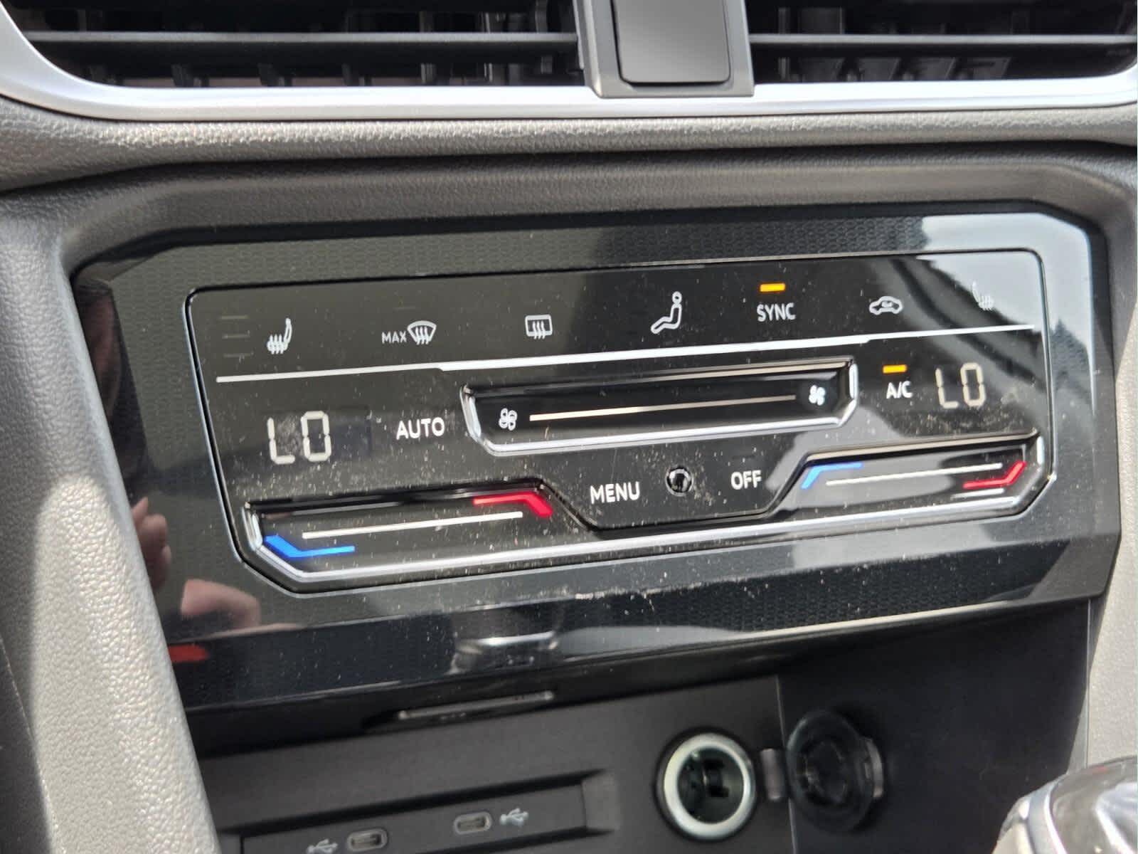 2026 Volkswagen Taos SE