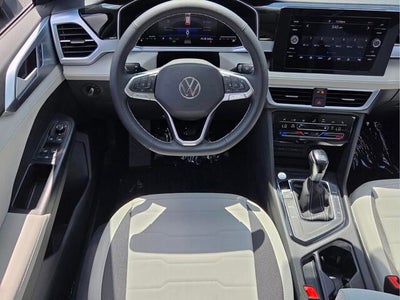 2026 Volkswagen Taos SE