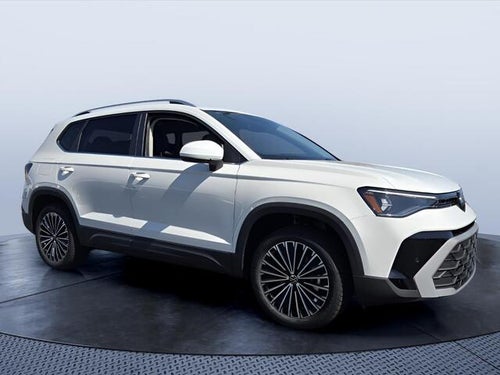 2026 Volkswagen Taos SE