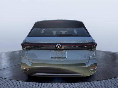 2026 Volkswagen Taos SE
