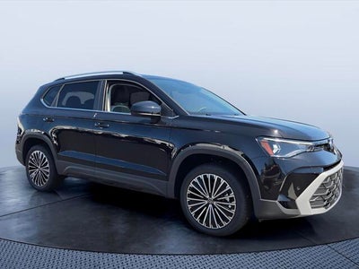 2026 Volkswagen Taos SE