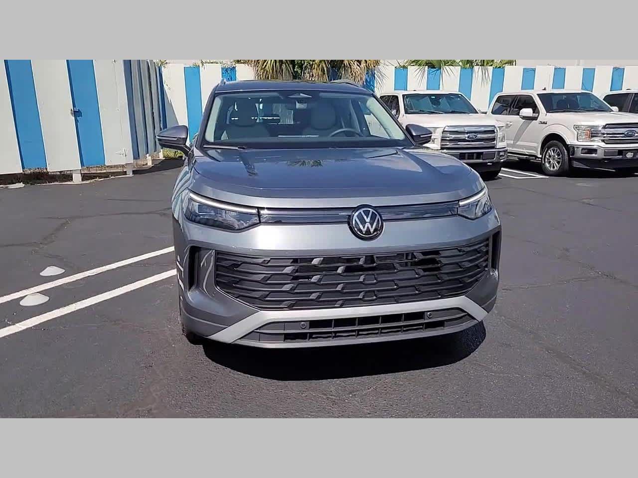 2025 Volkswagen Tiguan SE