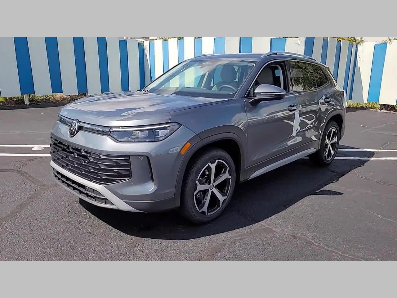 2025 Volkswagen Tiguan SE