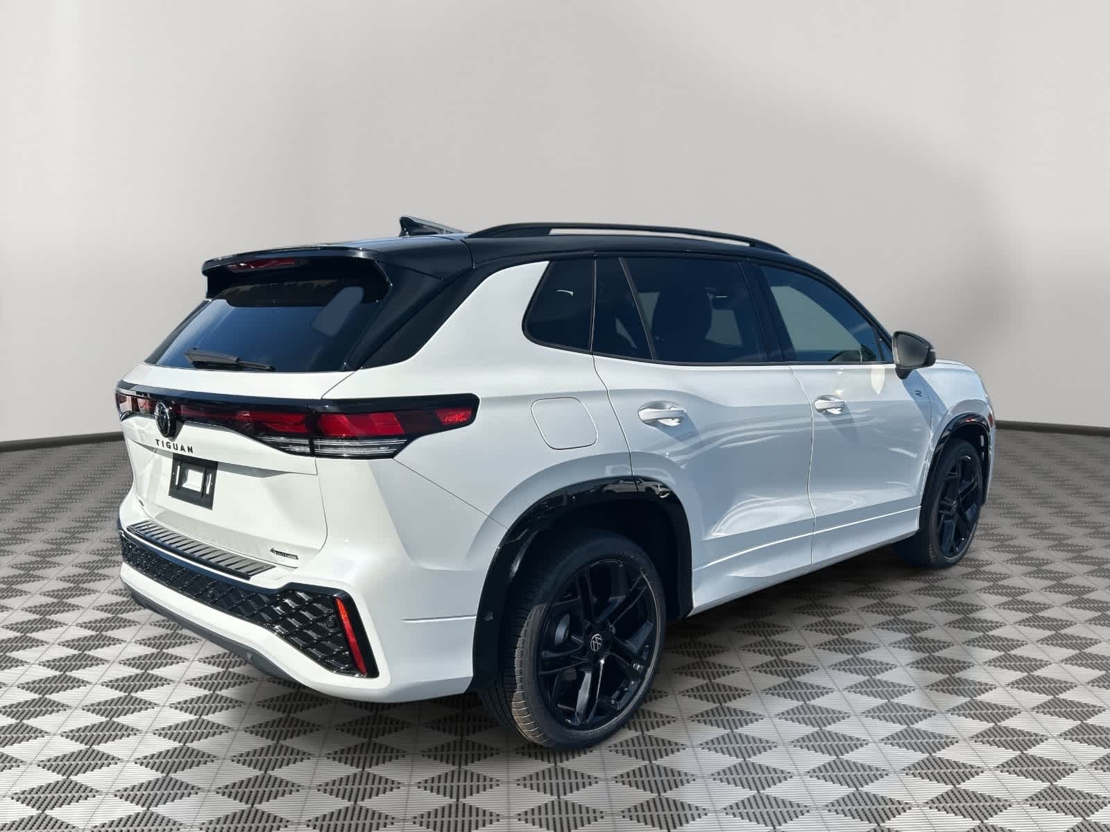 2026 Volkswagen Tiguan SE R-Line Black