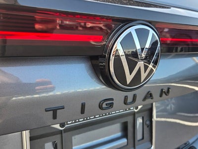2026 Volkswagen Tiguan SE R-Line Black