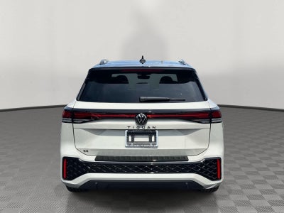 2026 Volkswagen Tiguan SE R-Line Black