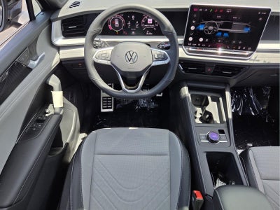 2026 Volkswagen Tiguan SE R-Line Black