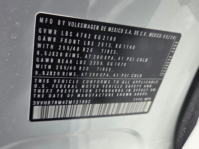 2026 Volkswagen Tiguan SE R-Line Black
