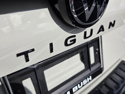2026 Volkswagen Tiguan SE R-Line Black