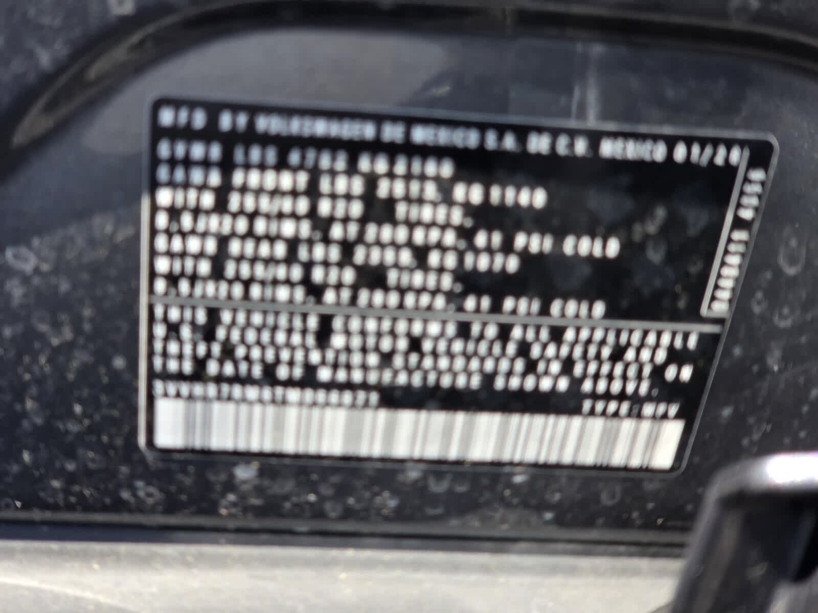 2026 Volkswagen Tiguan SE R-Line Black