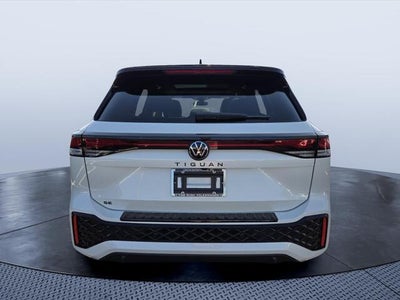 2026 Volkswagen Tiguan SE R-Line Black