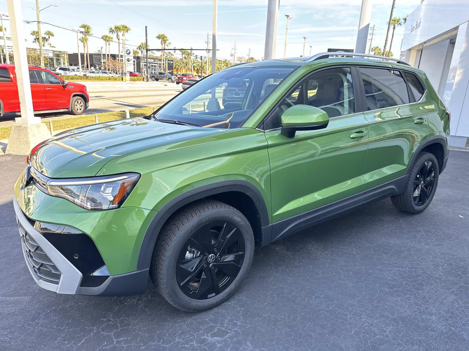 2026 Volkswagen Taos SE