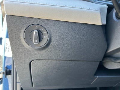 2026 Volkswagen Taos SE