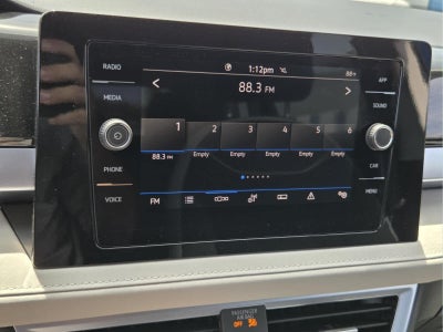2026 Volkswagen Taos SE