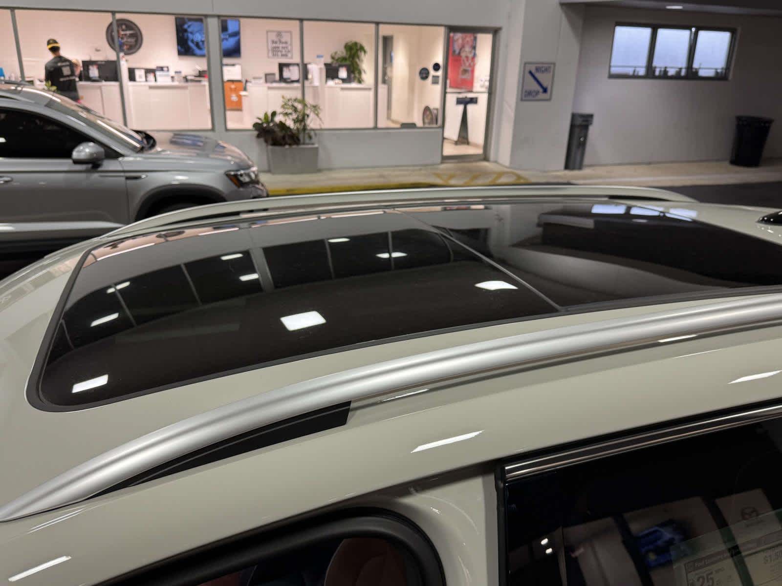 2026 Volkswagen Tiguan SEL R-Line Turbo