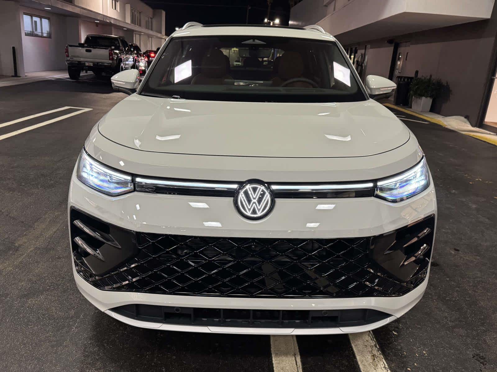 2026 Volkswagen Tiguan SEL R-Line Turbo