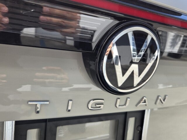 2026 Volkswagen Tiguan SEL R-Line Turbo