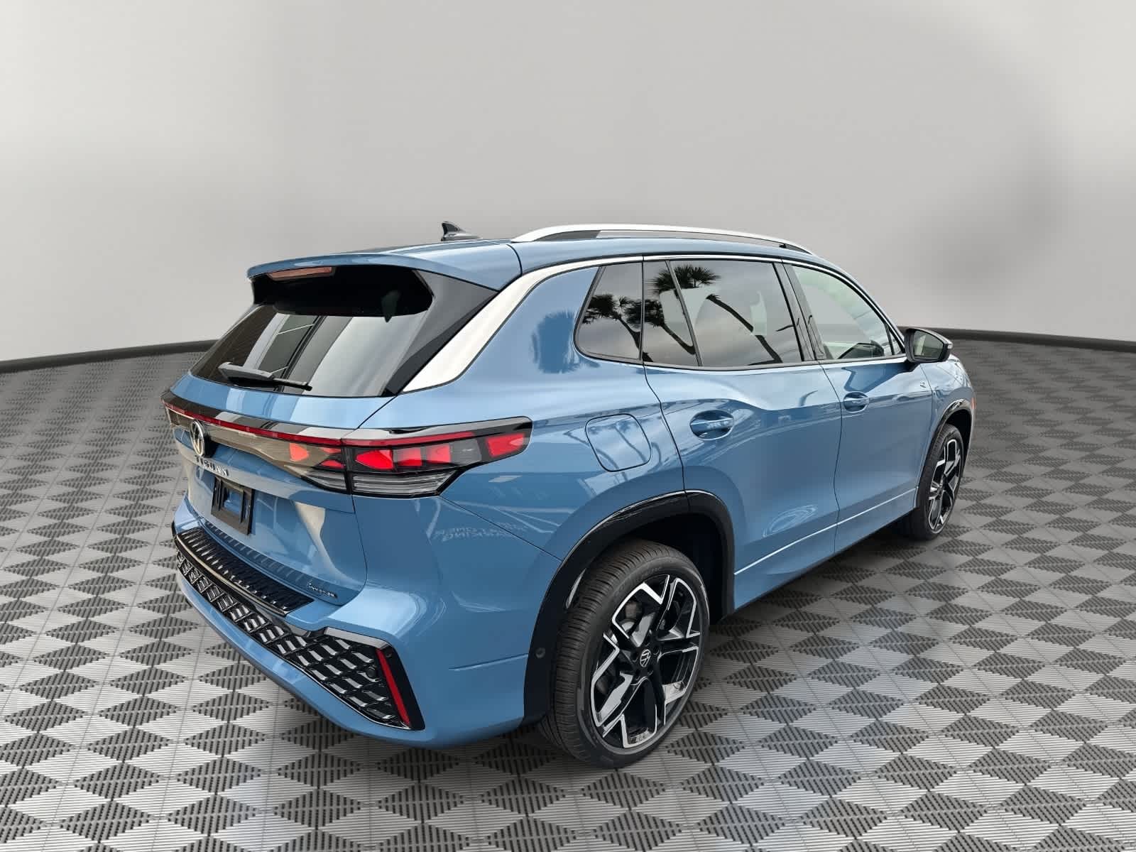 2026 Volkswagen Tiguan SEL R-Line Turbo